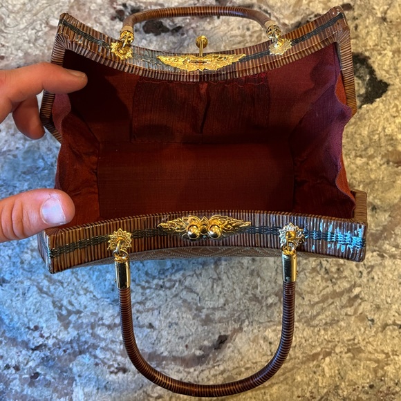 Wicker/Wooden Small Purse - Picture 7 of 8